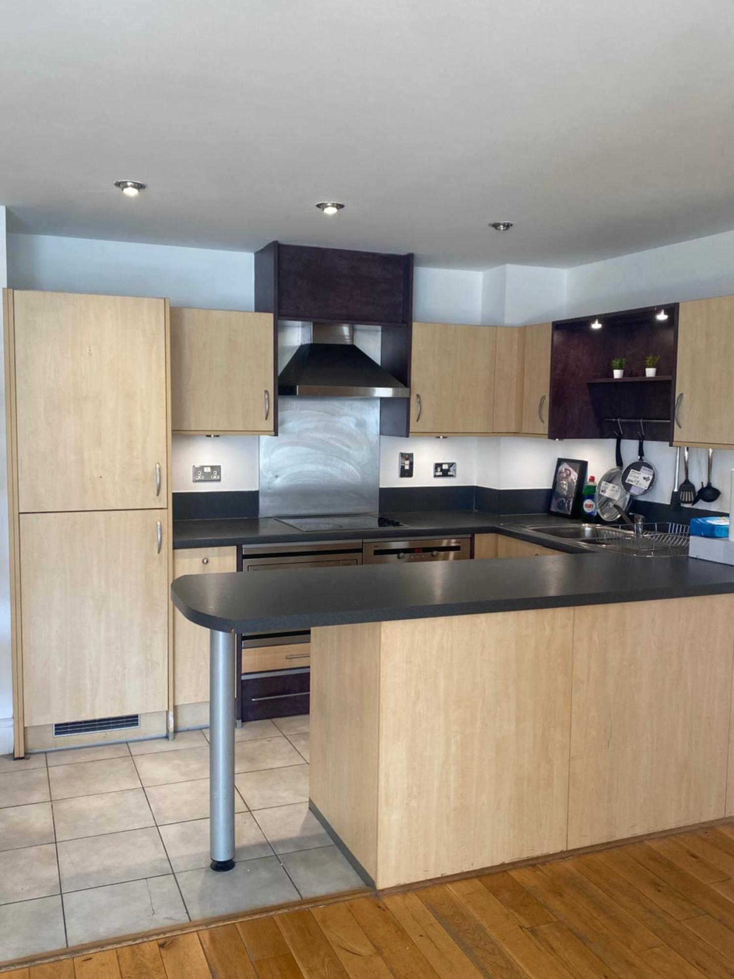 Апартаменты 2 Bedroom Flat In Riverside West *